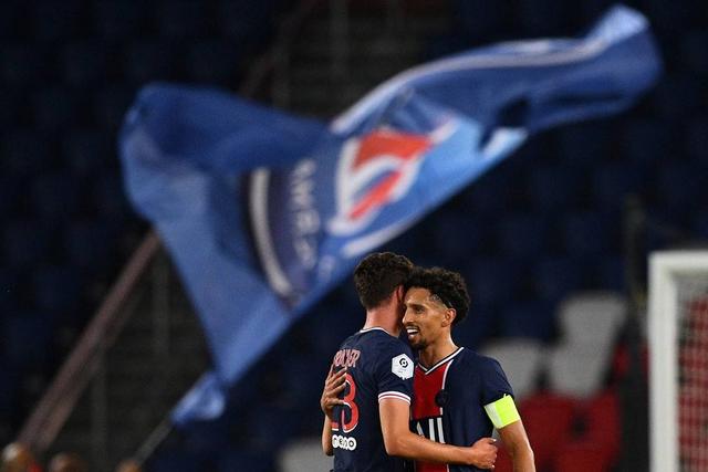 大罗评选最佳11人阵容：梅罗+马拉多纳贝利