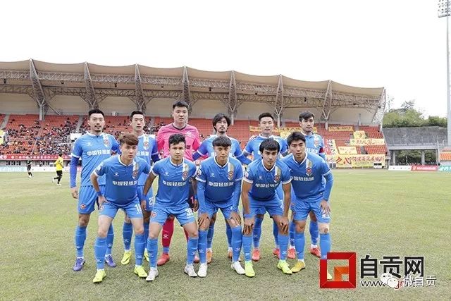 赵嘉义17分青岛胜广州 闫鹏飞12分上海负宁波